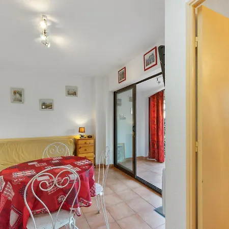1 Bedroom Mezzanine For 4 Apartment